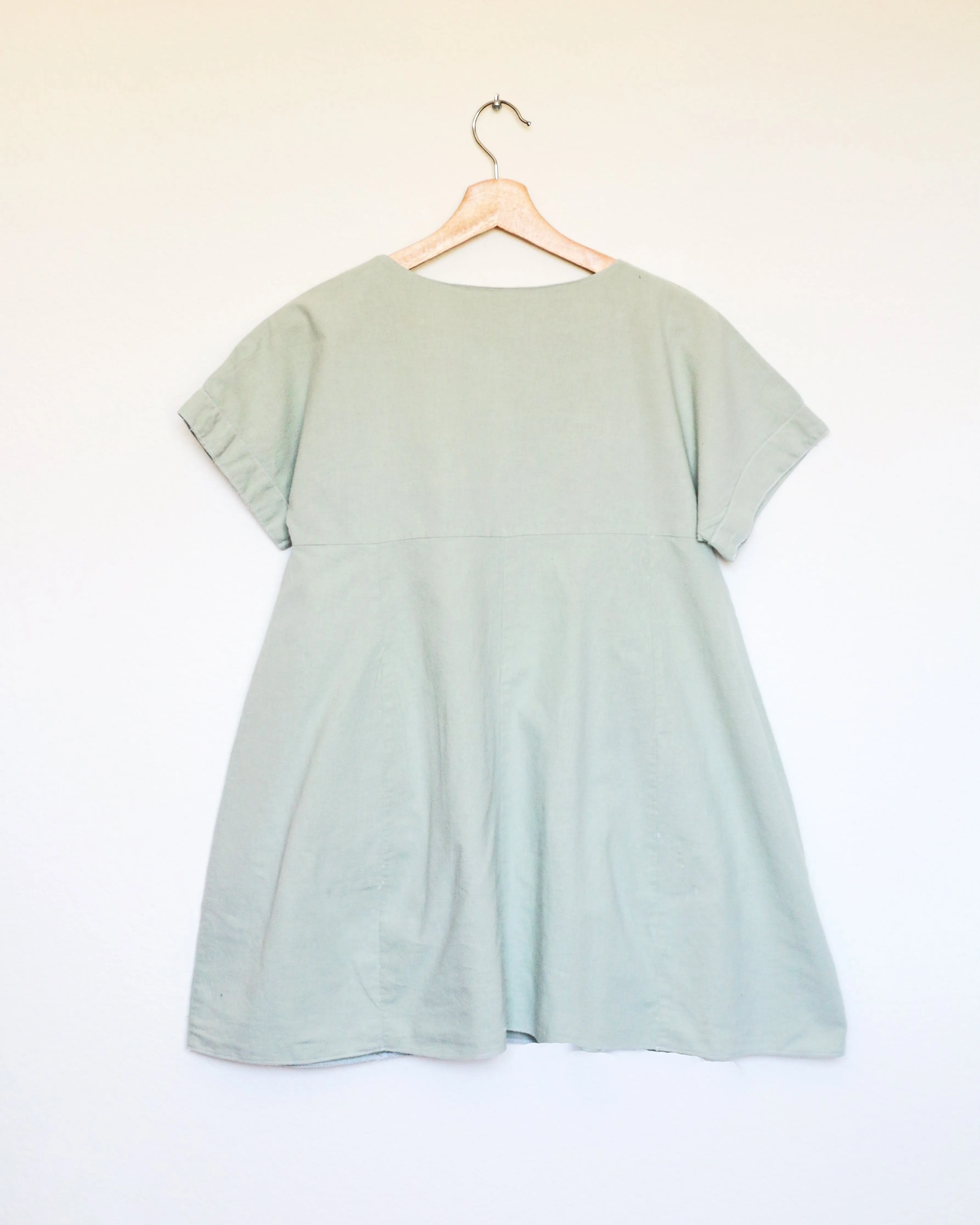 :: Handmade :: WEEKEND Dress in Matcha Linen