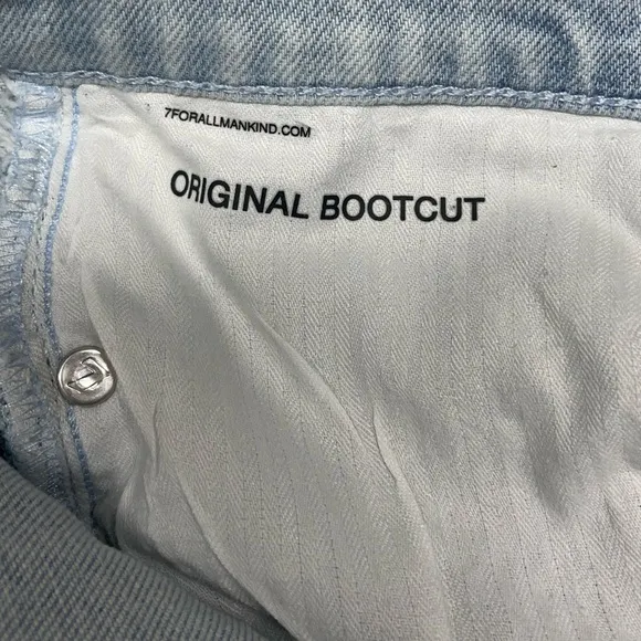 7 For All Mankind Origional Boot Cut Jeans Size 28 NWT
