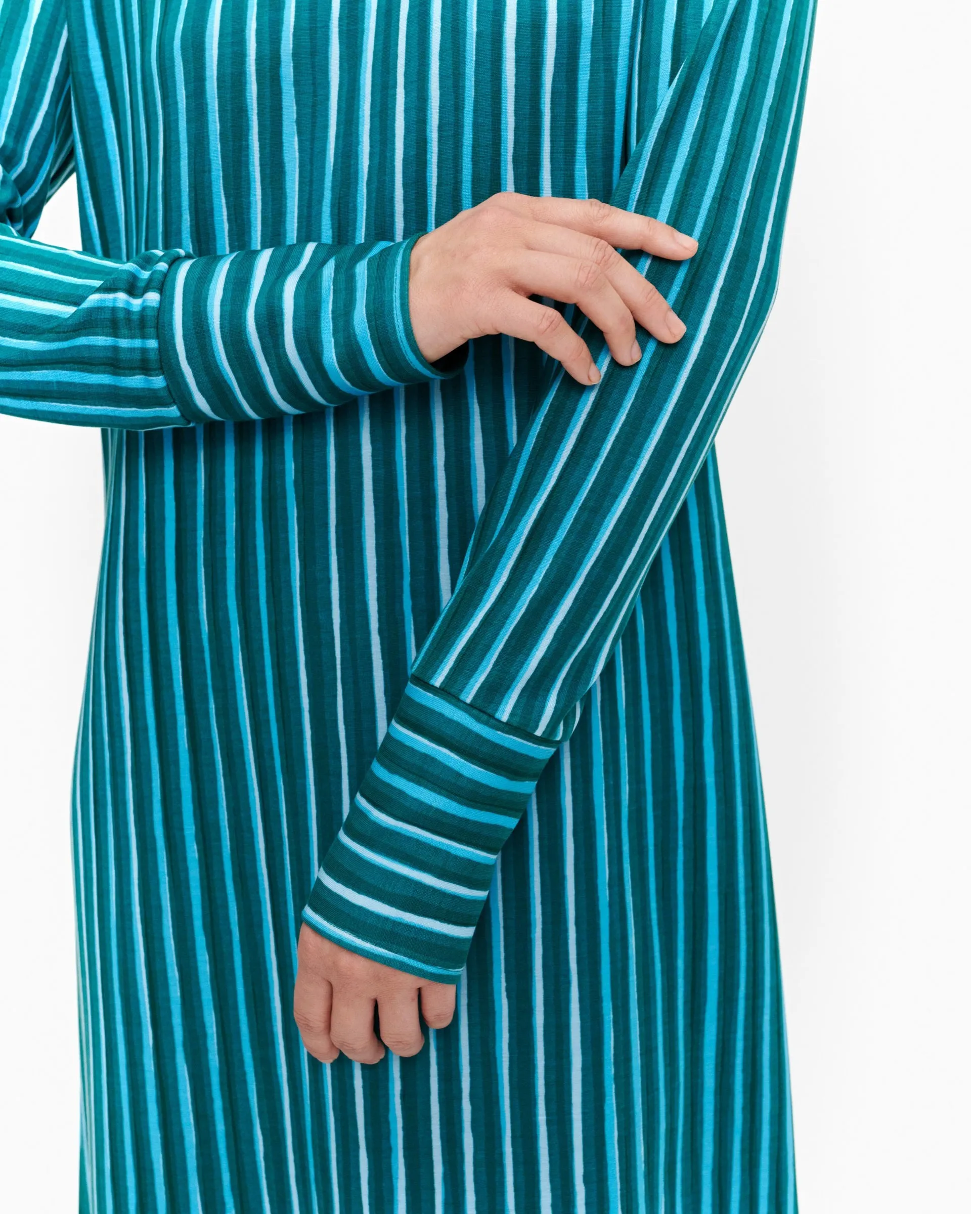 Aihelma Ristipiccolo dress