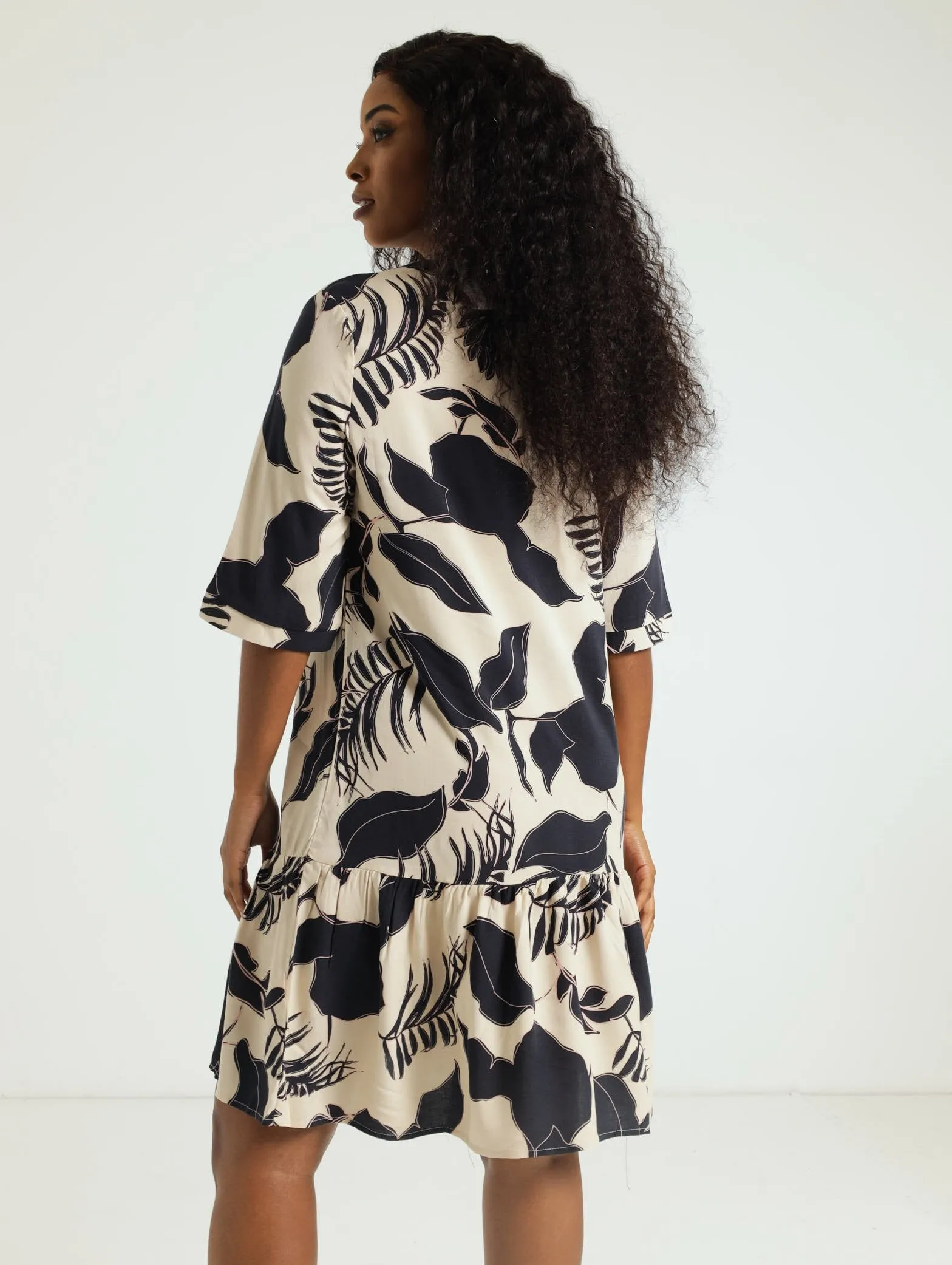 Drop Hem Shift Dress - Black/Cream