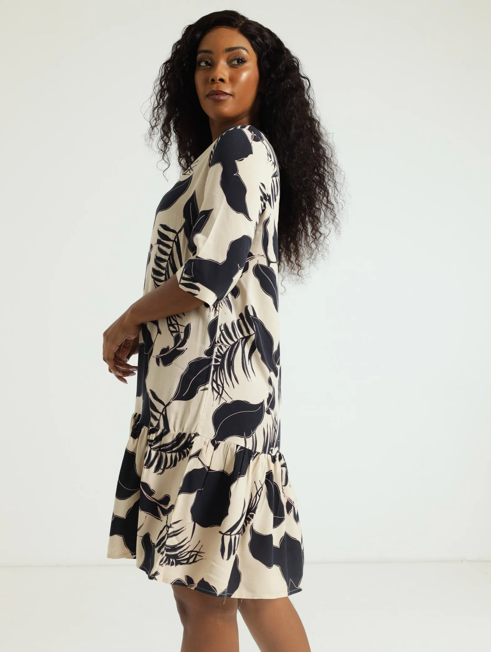 Drop Hem Shift Dress - Black/Cream