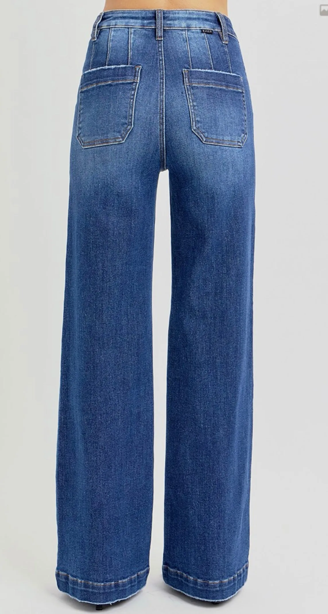 HIGH RISE WIDE LEG SLANTED POCKET JEANS -Risen-