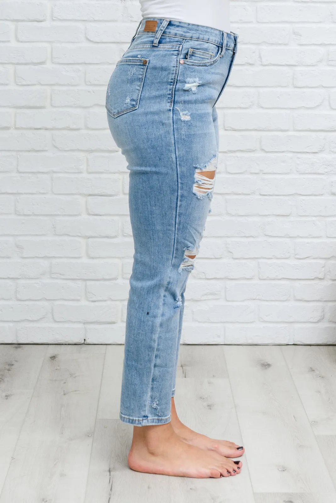 JUDY BLUE Florence High Waist Destroyed Boyfriend Jeans