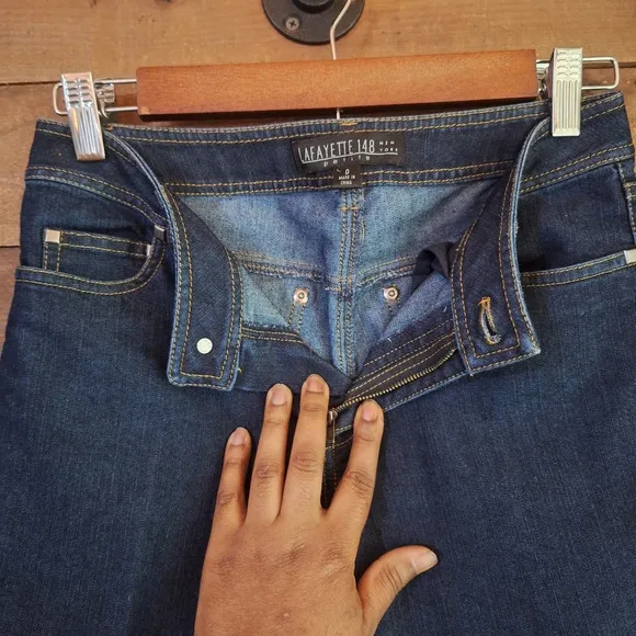 LAFAYETTE 148 NWOT Wide Leg Blue jeans Size 0 Petite