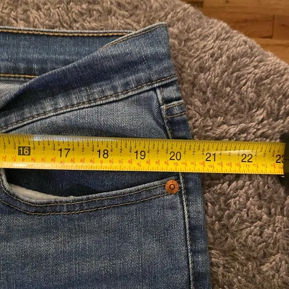LEVI’S Women’s Boyfriend Jeans