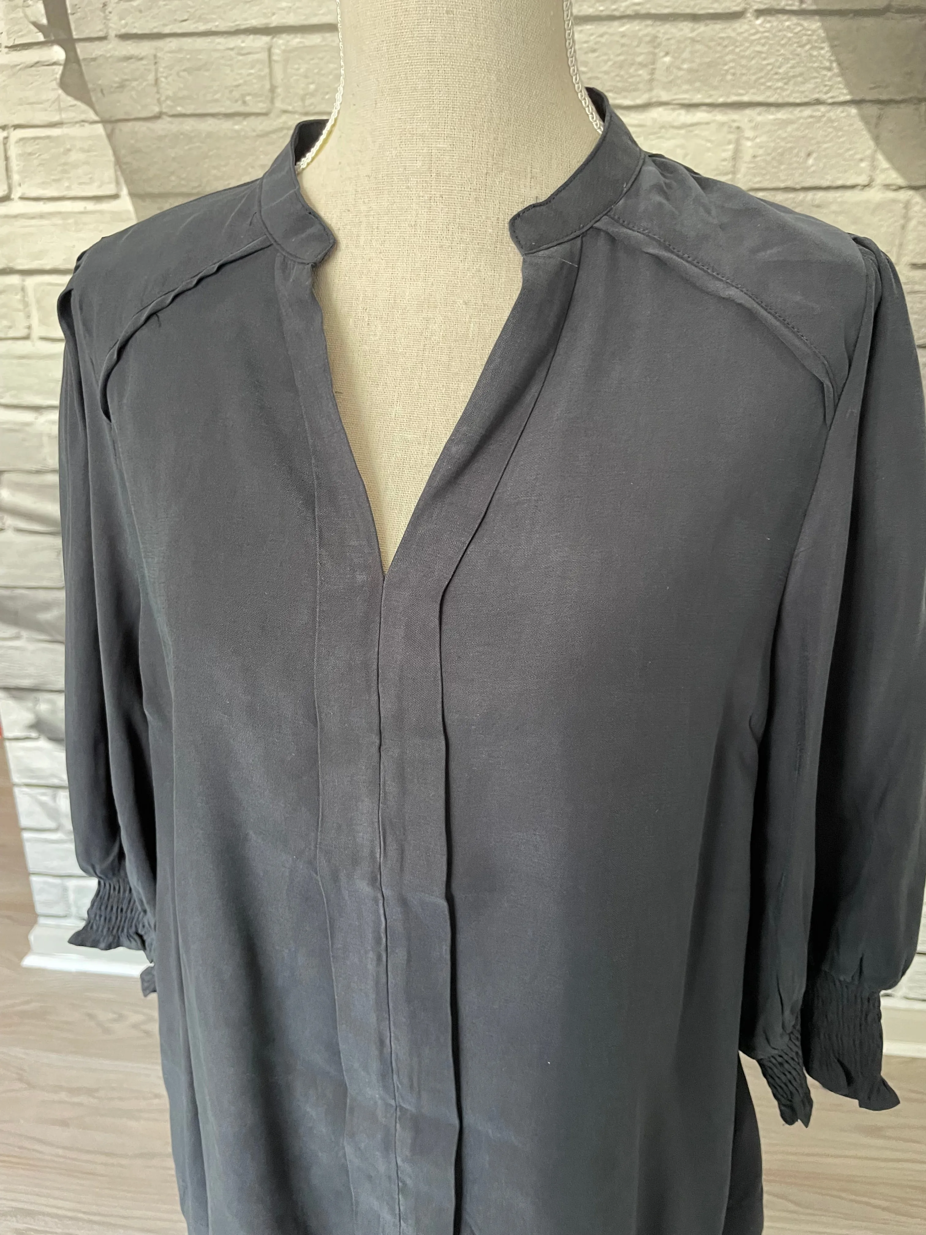Leya Blouse in Black