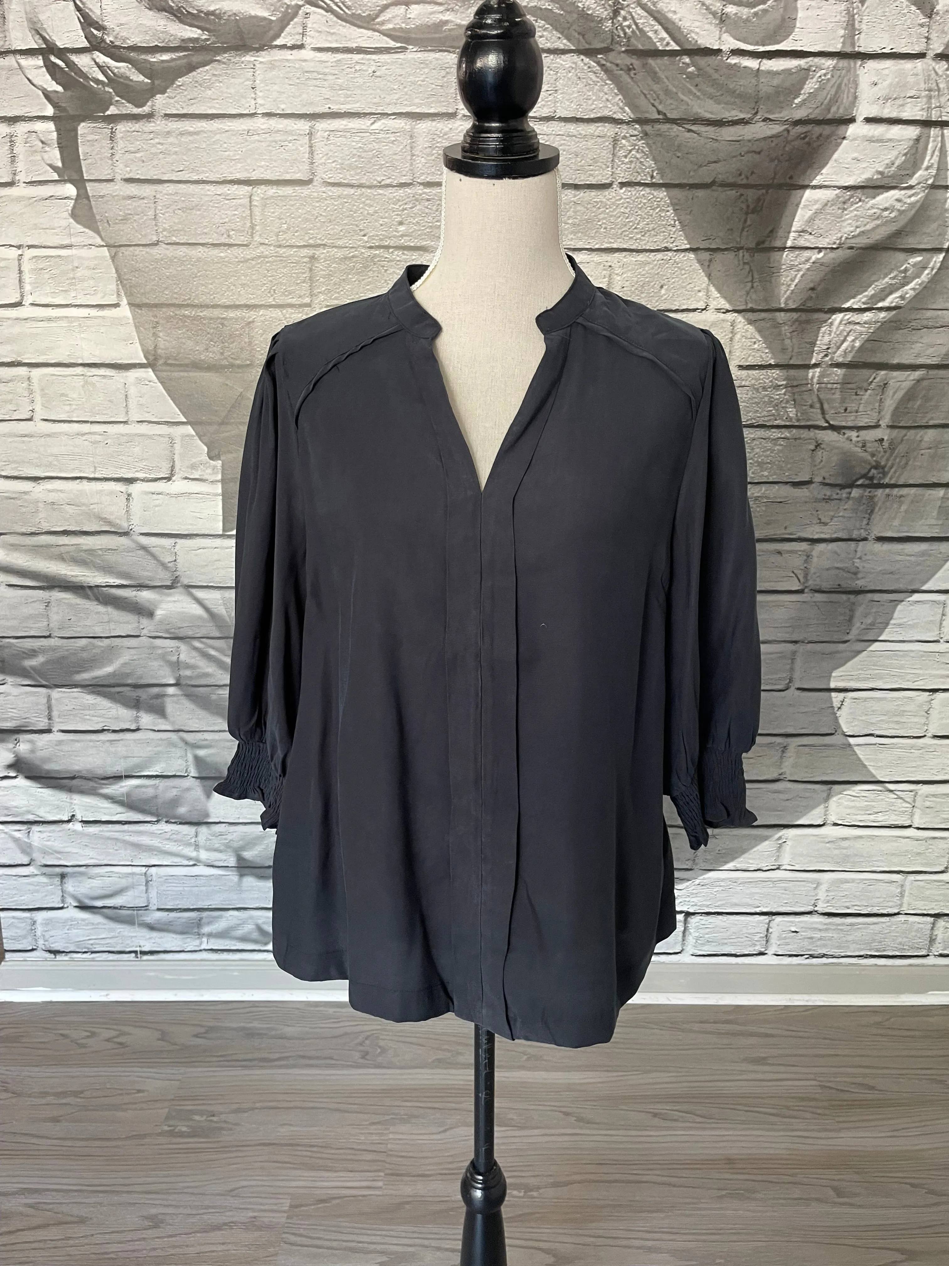 Leya Blouse in Black