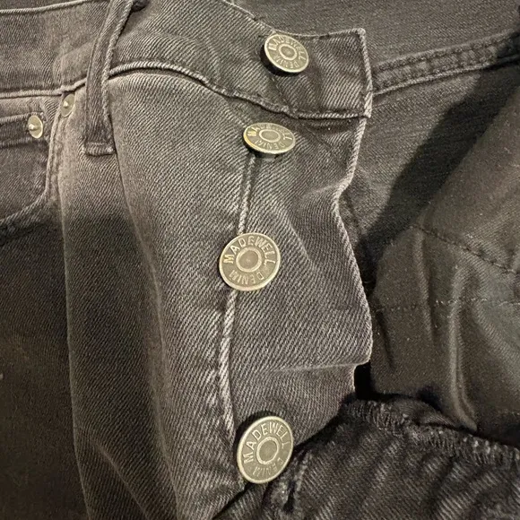 Madewell Wide-Leg Crop Jeans in Lunar Wash: Button-Front Edition