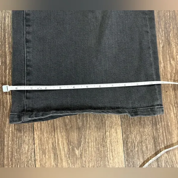 Madewell Wide-Leg Crop Jeans in Lunar Wash: Button-Front Edition