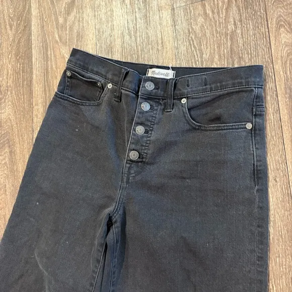 Madewell Wide-Leg Crop Jeans in Lunar Wash: Button-Front Edition