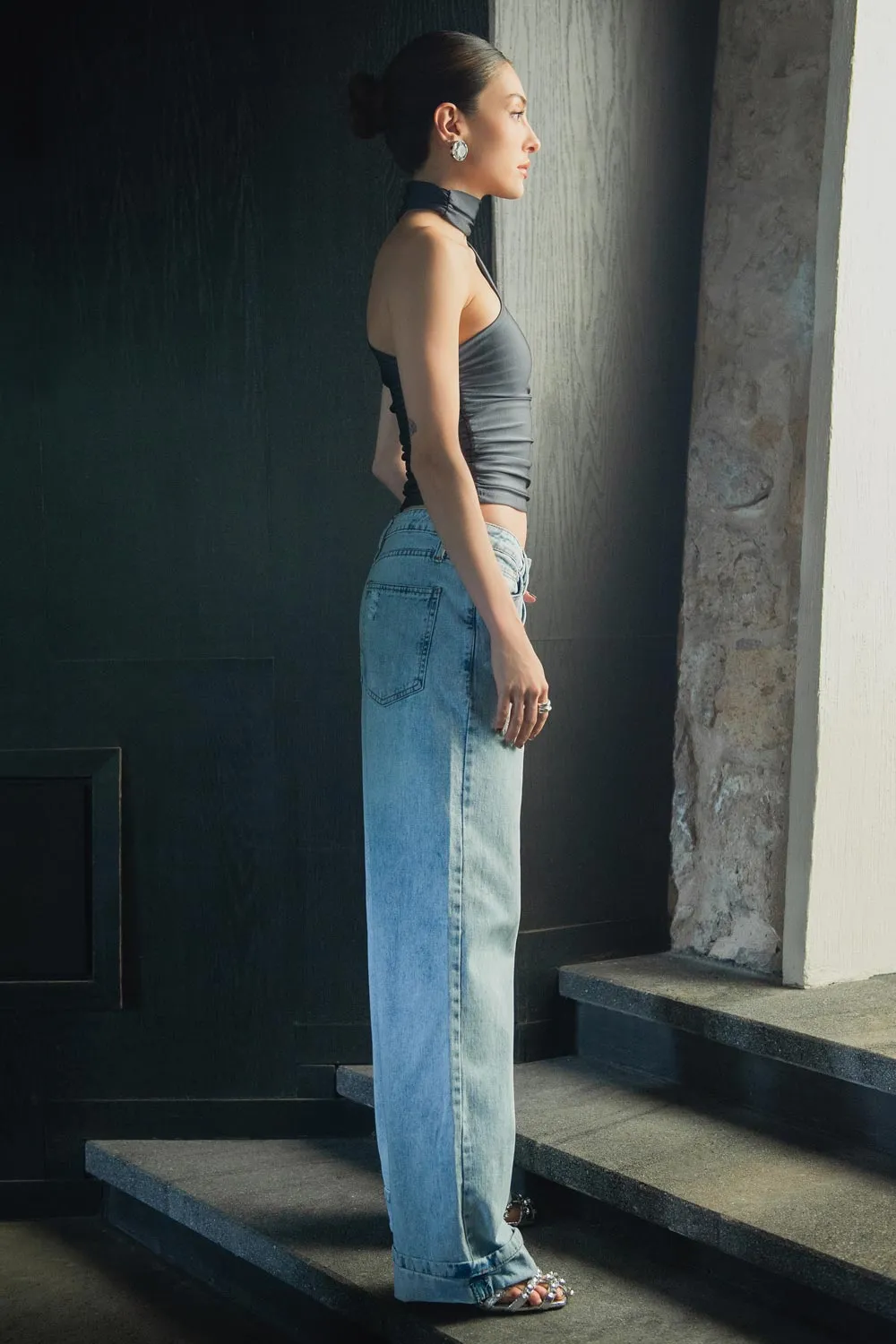 Pantalón de denim wide leg con doblez