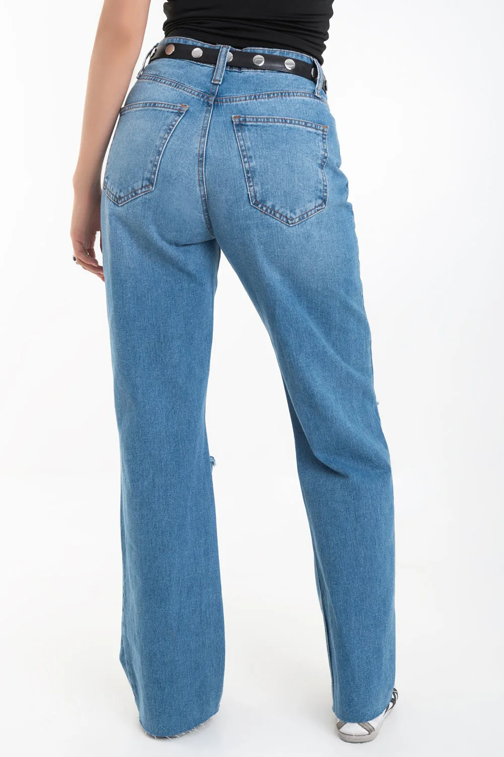 Pantalón denim wide leg con rotos