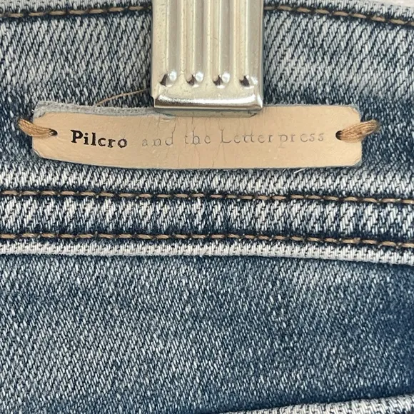 Pilcro and the Letterpress Slim Boyfriend Embroidered Jeans Sz 29 Gently Loved