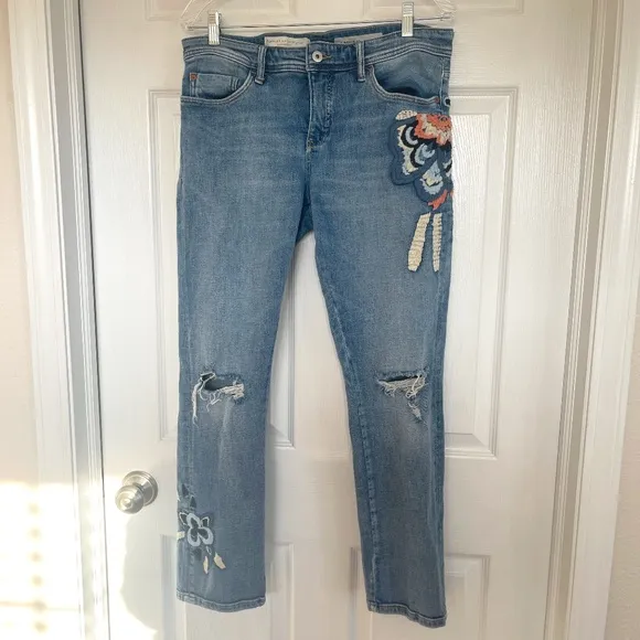 Pilcro and the Letterpress Slim Boyfriend Embroidered Jeans Sz 29 Gently Loved