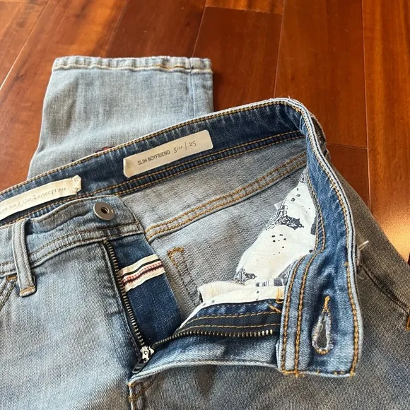 Pilcro And The Letterpress Slim Boyfriend Jeans Light Floral Embroidery Denim 25