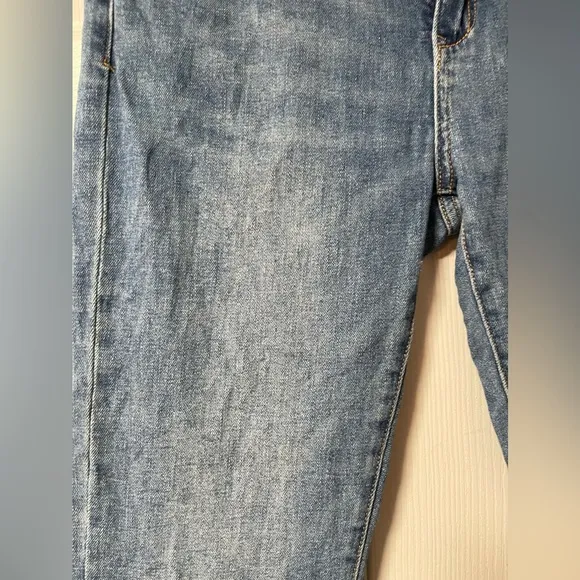 PILCRO ANTHROPOLOGY Slim Boyfriend Jeans Size 29