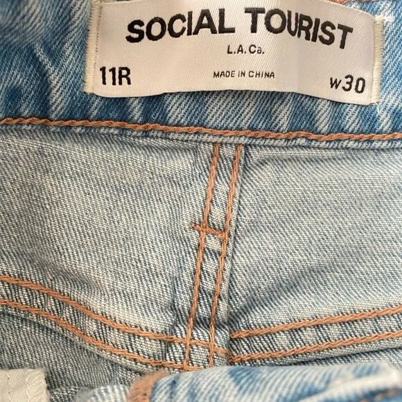 Social Tourist Ultra High Rise Baggy Jeans Wide Leg Denim Heart Patches