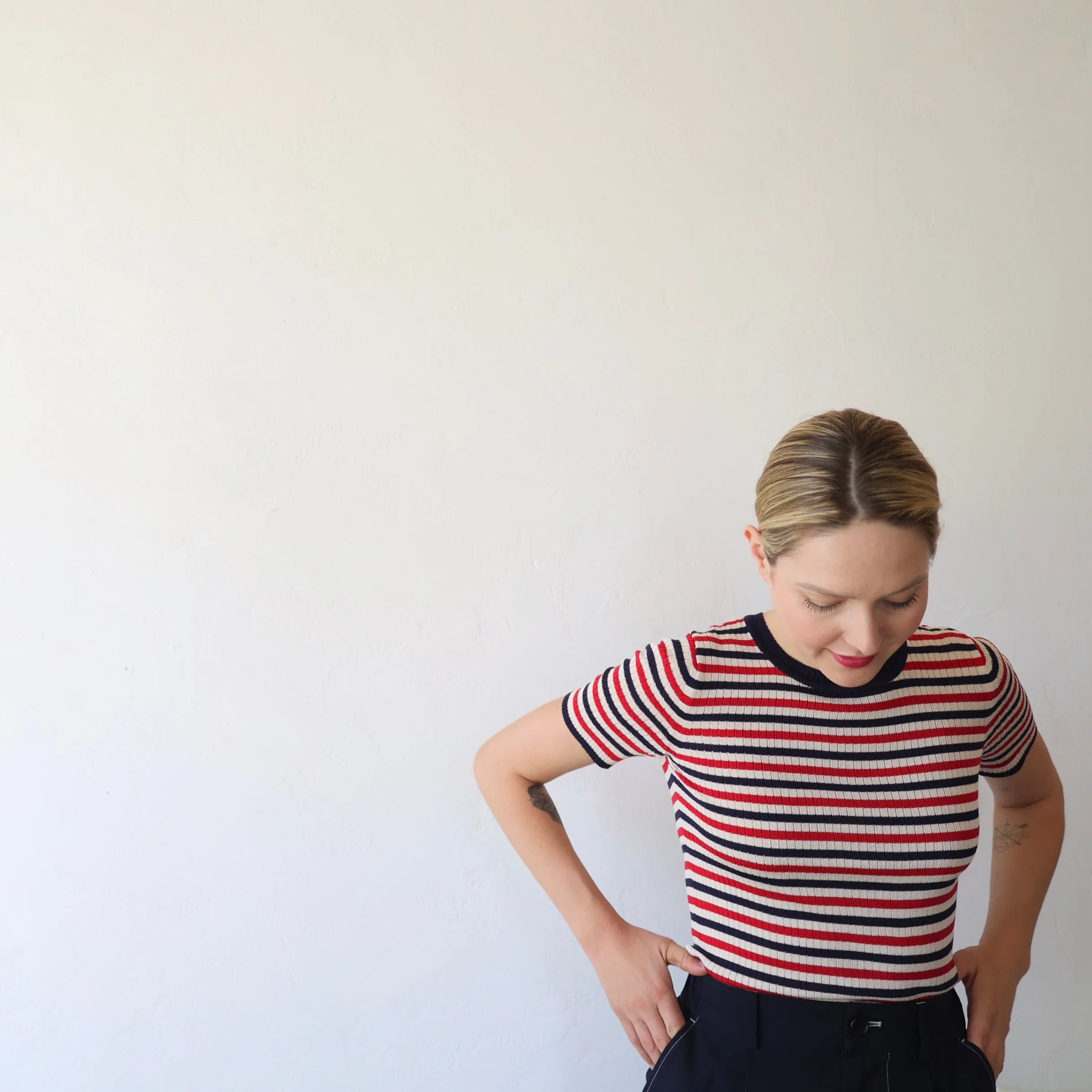 Une Heures Italian Silk Naïm Knit- Rouge/Perle/Marine