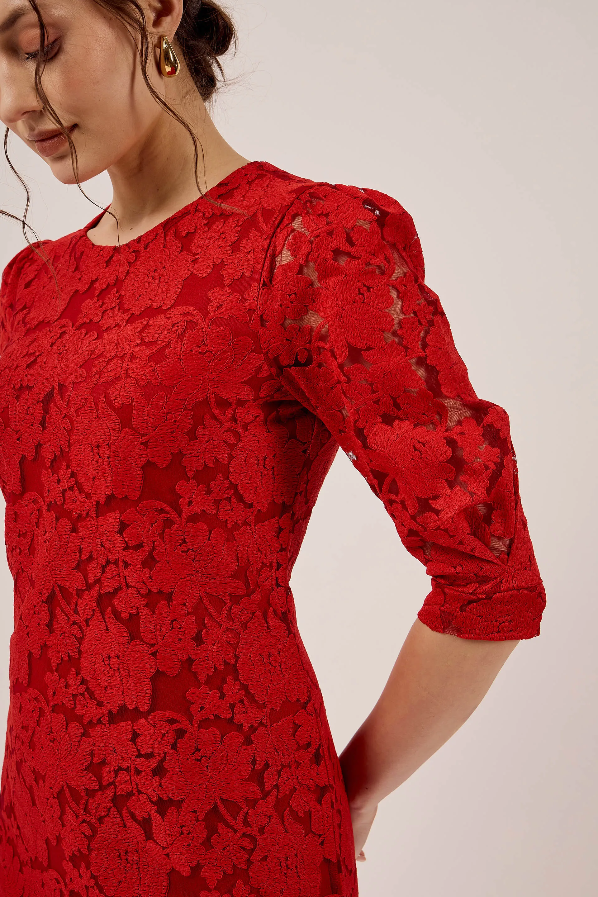 Valentina Lace Shift Dress - Red