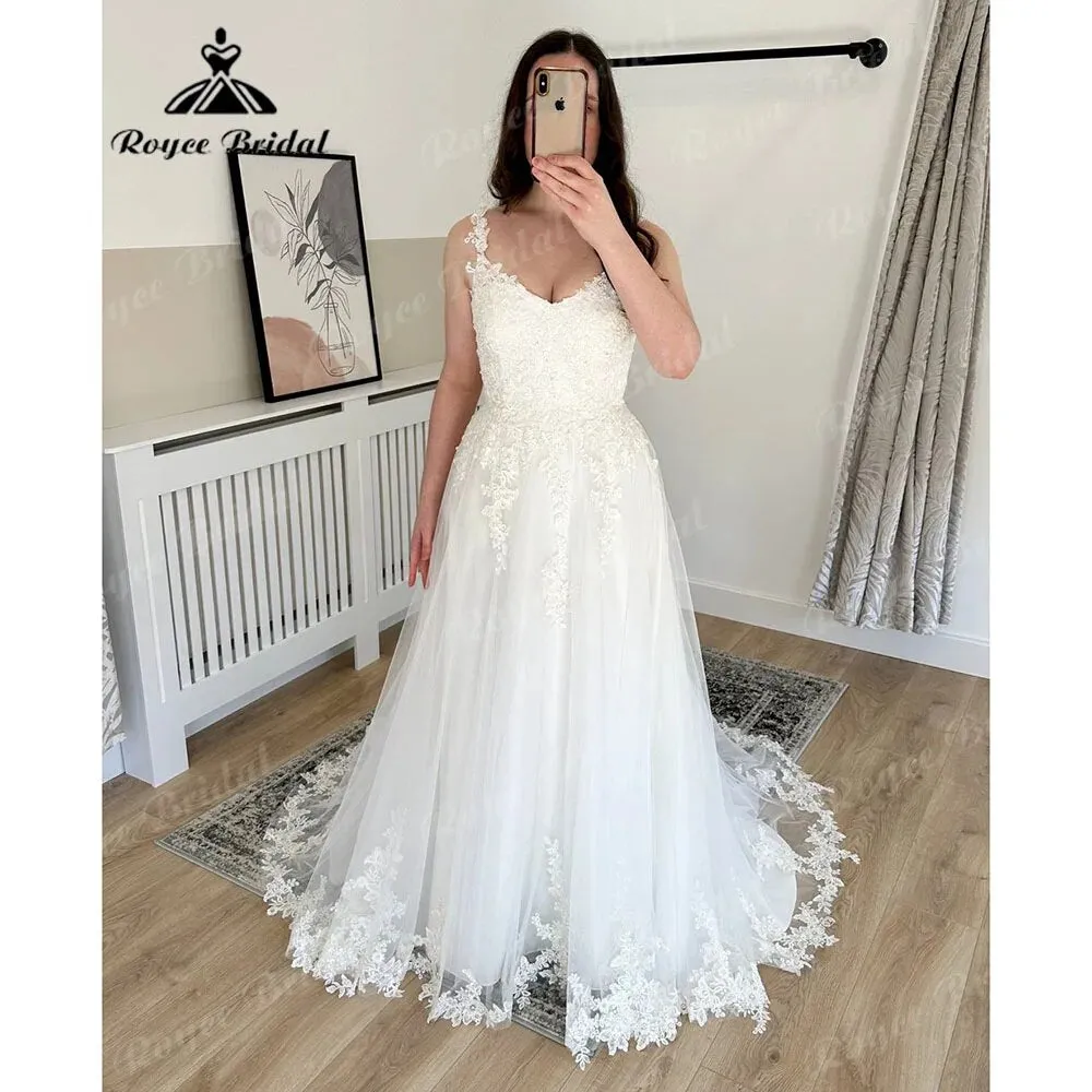 Vintage Spaghetti Straps Lace Appliques Wedding Dress with V Neck Backless Bridal Gown Women robe de soirée de mariage Sexy
