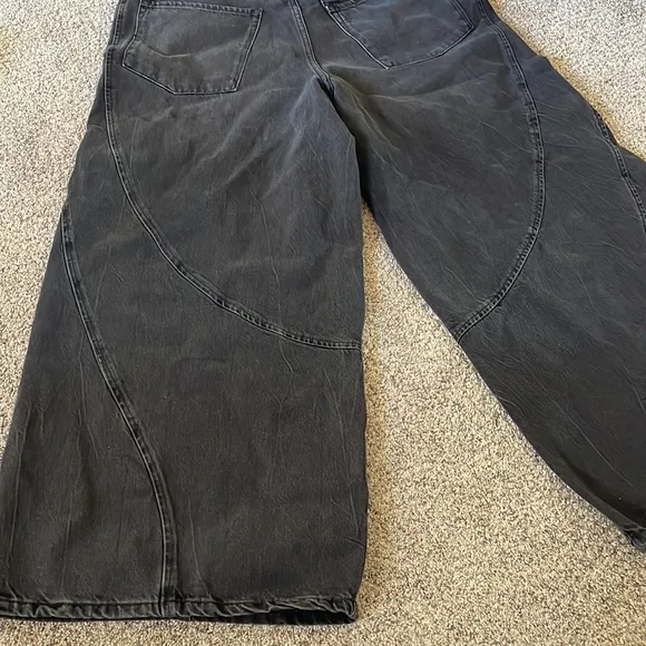 We the free chill vibes dropped wide leg jeans size 32