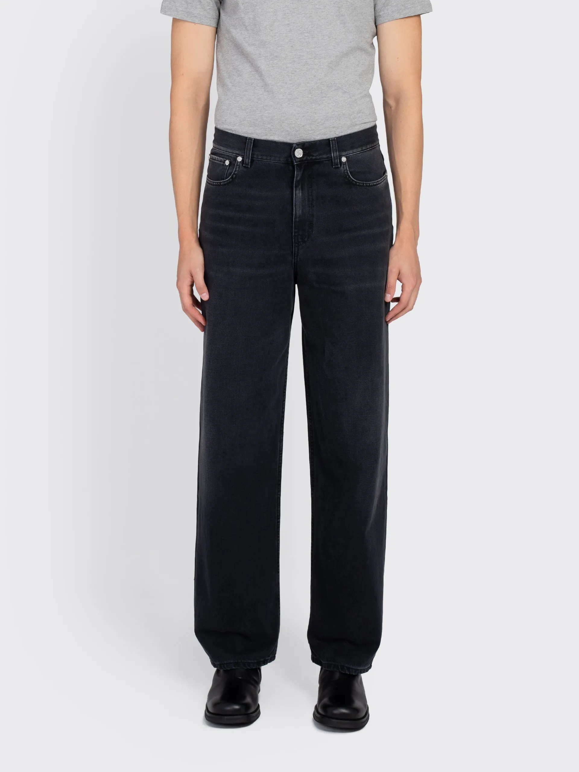 Wide Cut Jeans