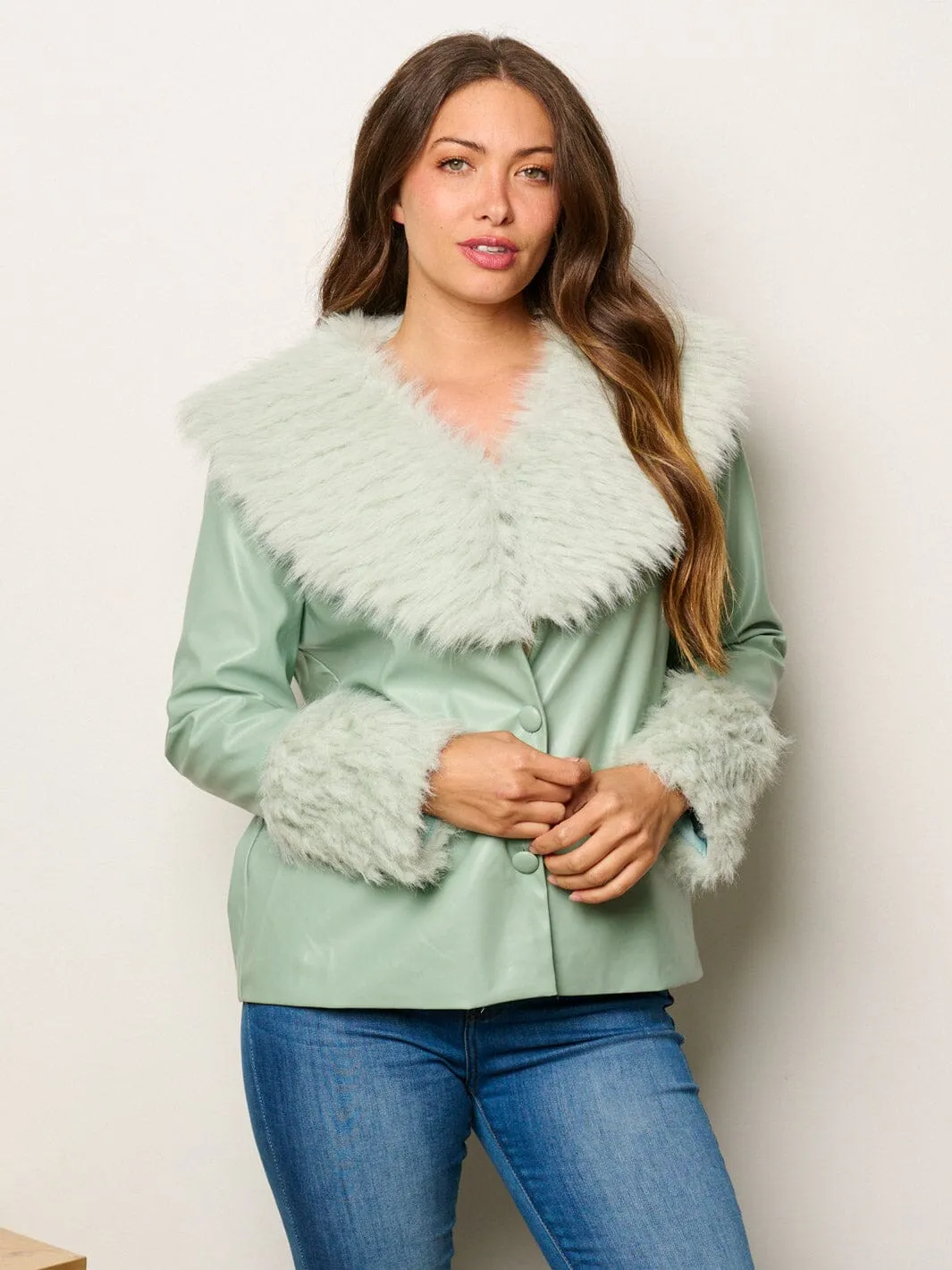 WOMEN'S LONG SLEEVE BUTTON CLOSURE PU PLEATHER JACKET