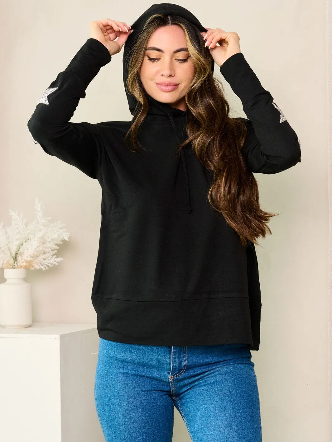 WOMEN'S LONG SLEEVE STARS STUDS DETAILED HOODED TOP