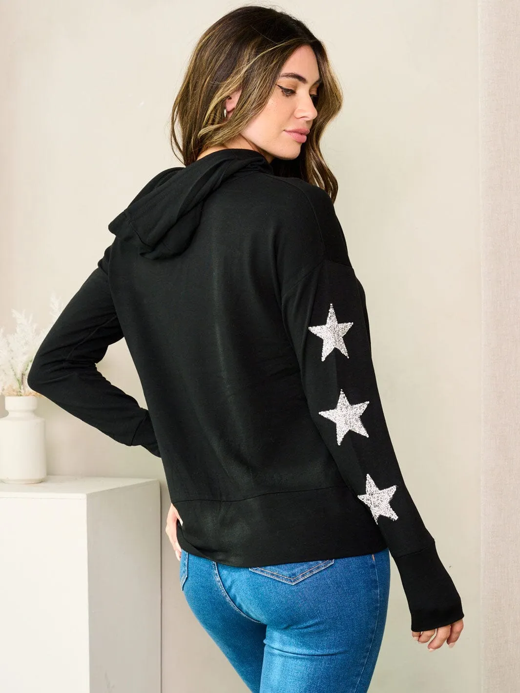 WOMEN'S LONG SLEEVE STARS STUDS DETAILED HOODED TOP