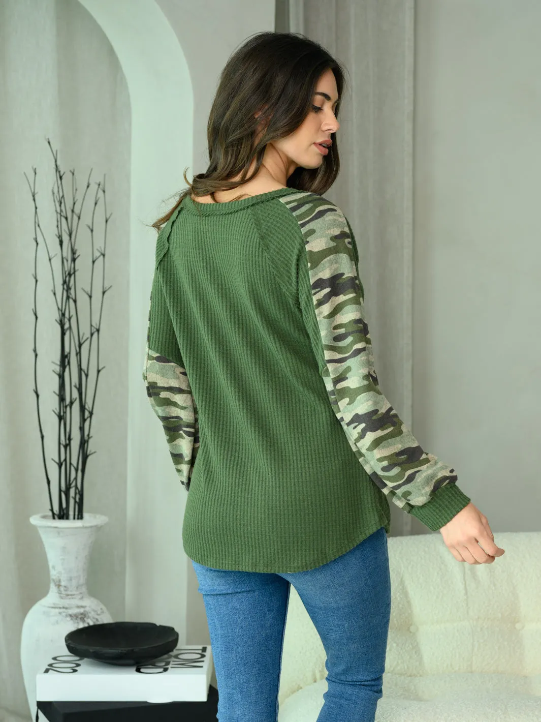 WOMEN'S LONG SLEEVE V-NECK CAMO PRINT TOP