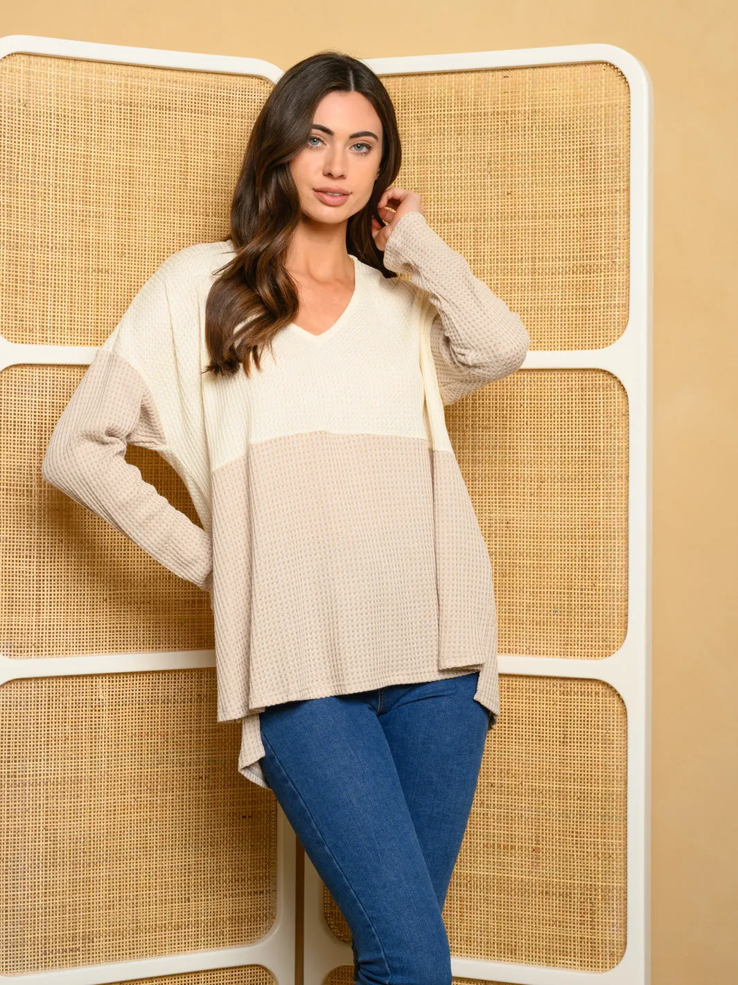 WOMEN'S LONG SLEEVE V-NECK COLORBLOCK TOP