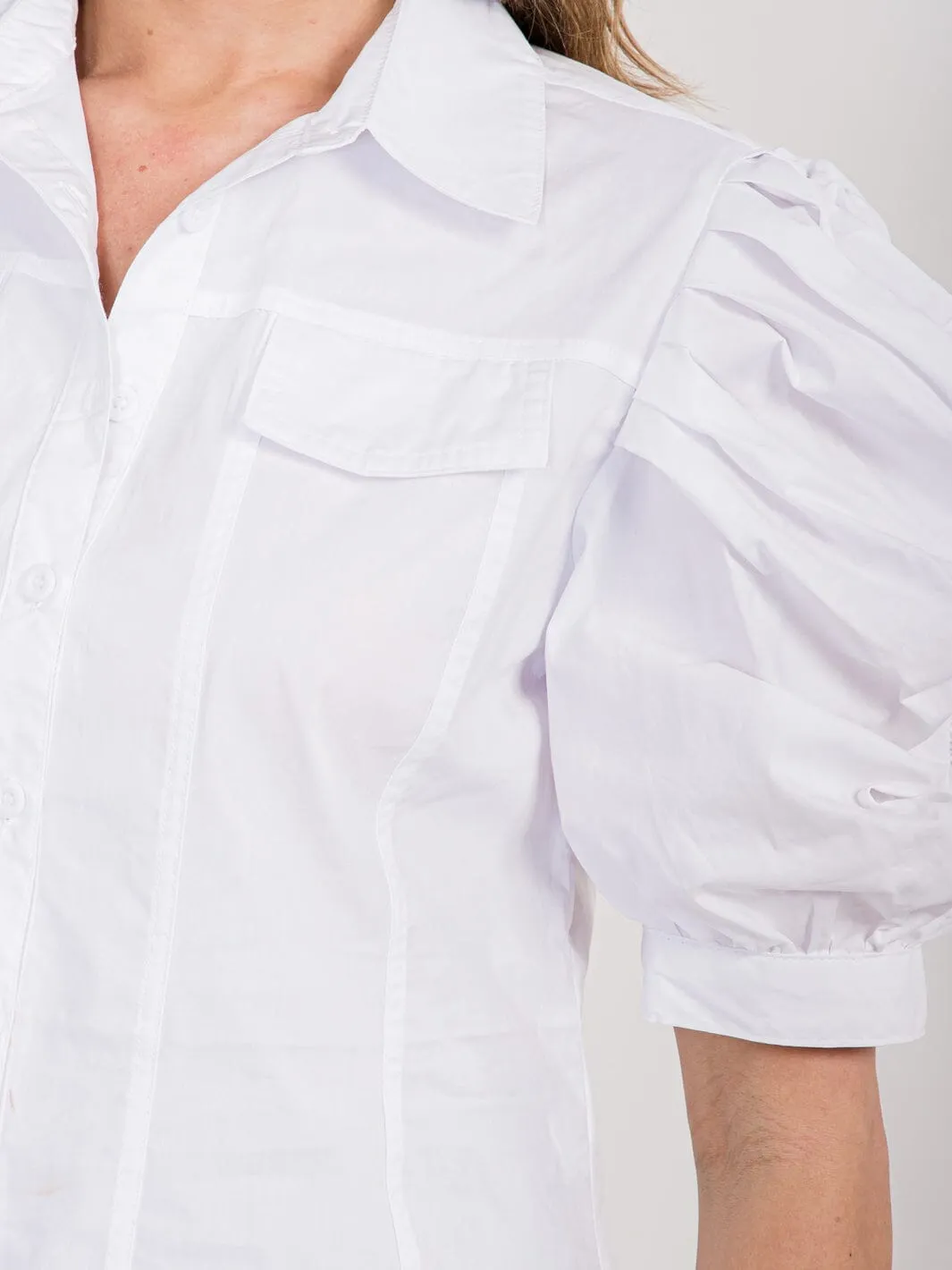 WOMEN'S SHORT PUFF SLEEVE BUTTON UP DENIM BLOUSE