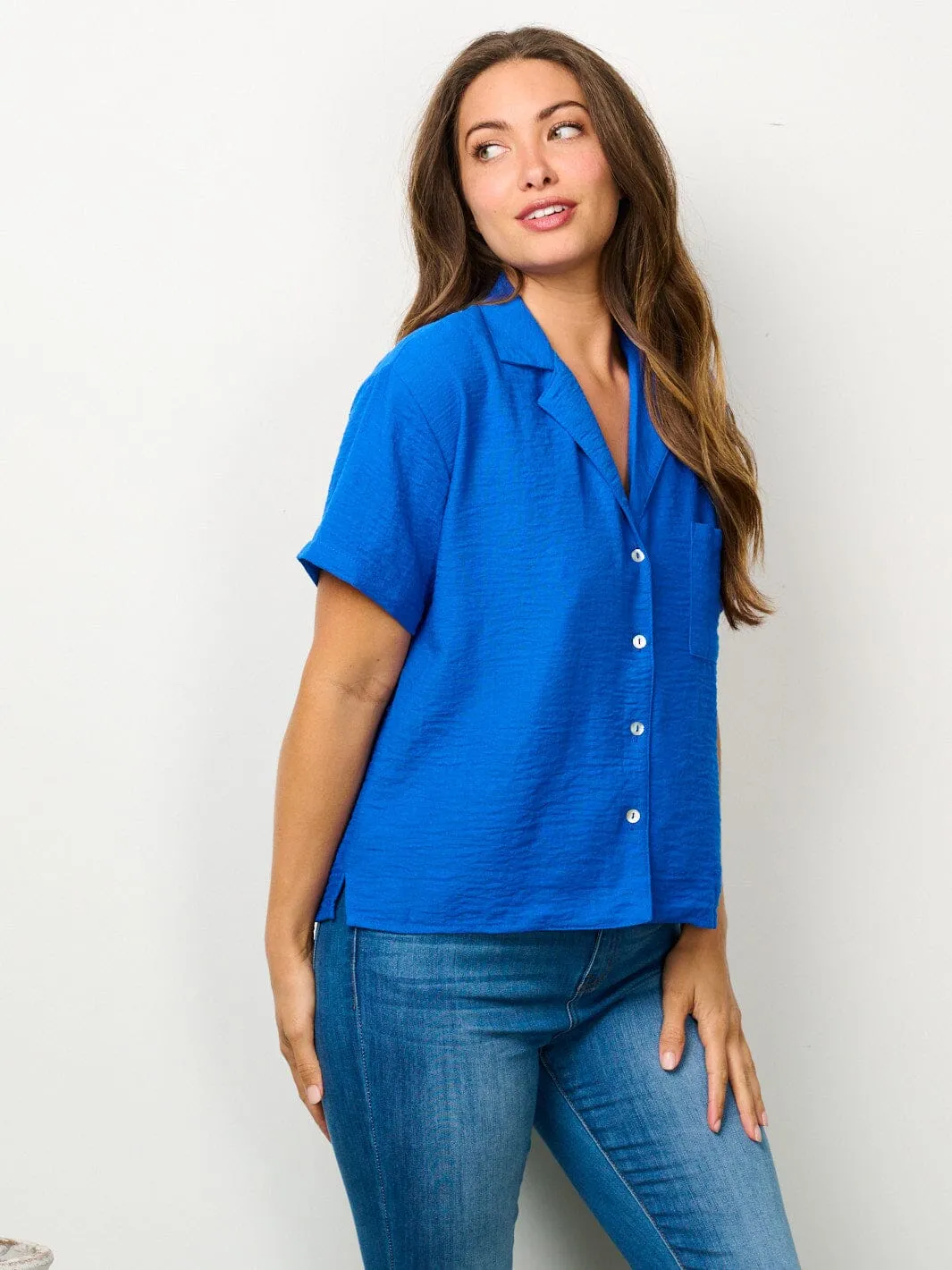 WOMEN'S SHORT SLEEVE BUTTON UP FRONT POCKET TOP